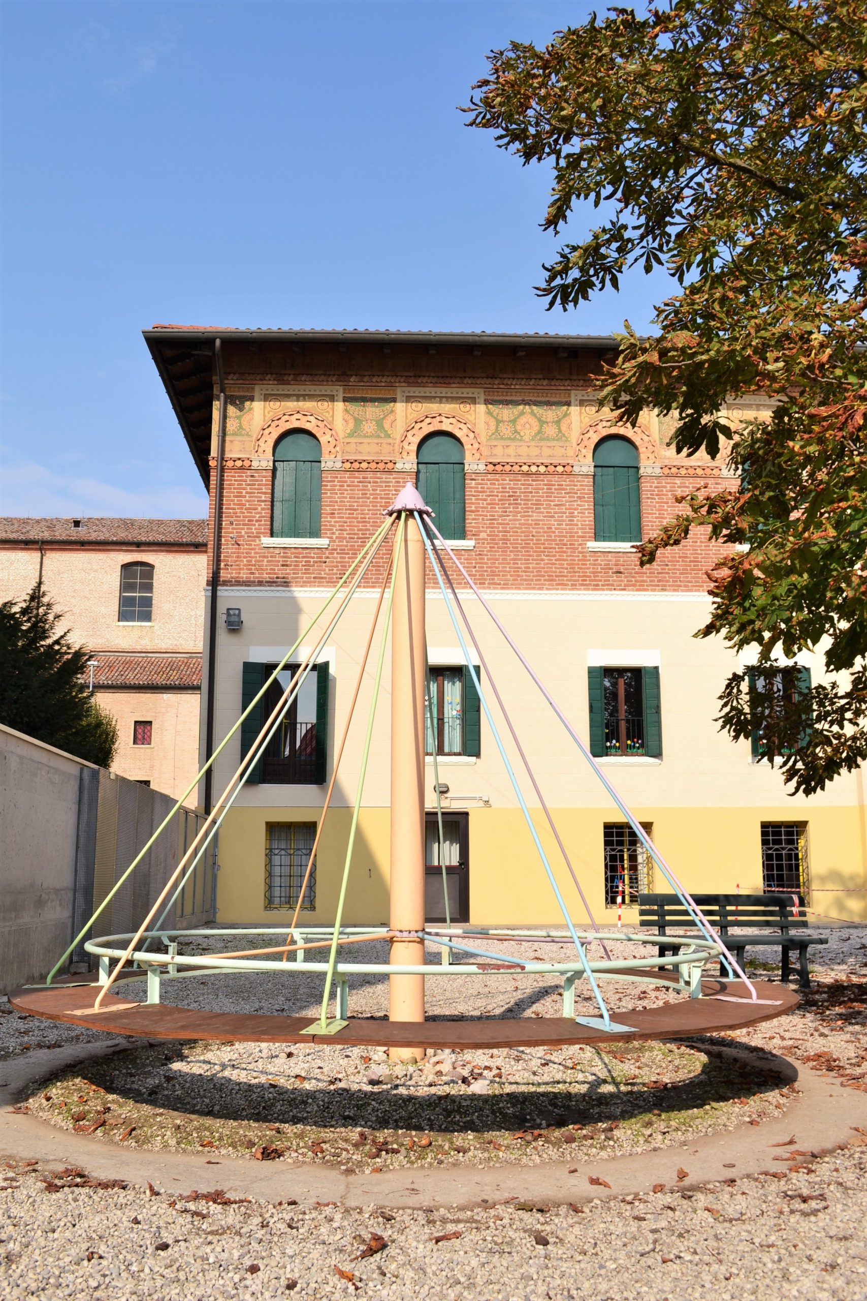 Giostra Giardino Min Scaled